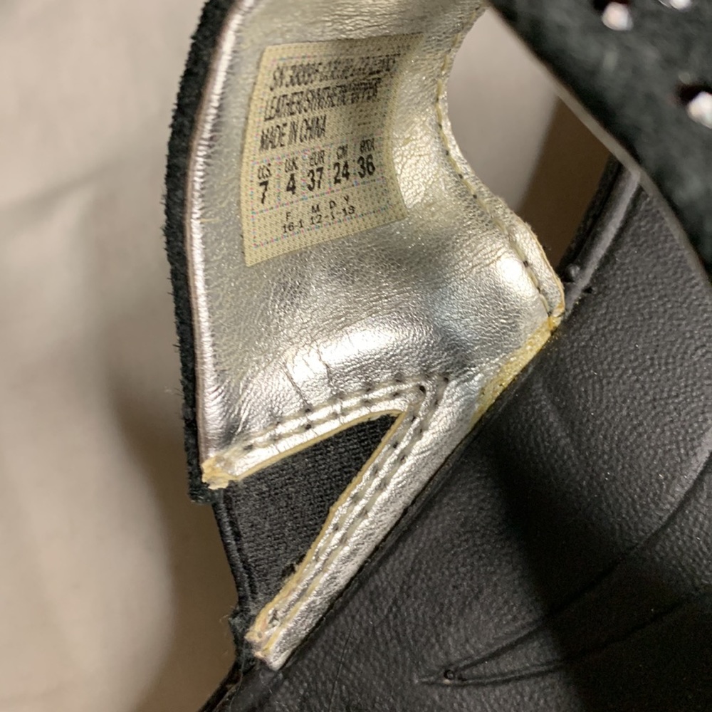 Skechers relaxed fit memory foam 2 Strap w/ rhinestones Sandals women size 7 - Picture 3 of 5
